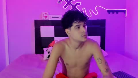 Snapshot of lucky_boys_x chatting on 05-31-26, 12:12 Stven online show from 05-31-26, 12:12