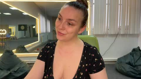 Snapshot of lucky_foryou_baby chatting on 05-30-26, 09:17 lucky_foryou_baby online show from 05-30-26, 09:17