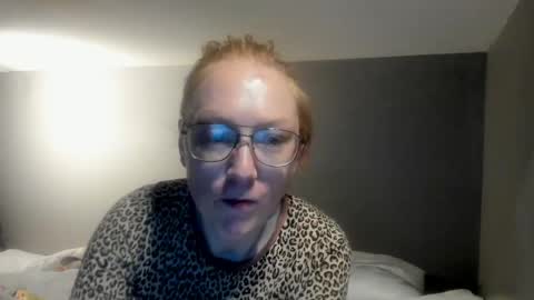 lucky_licky20 online show from 03-20-26, 03:44