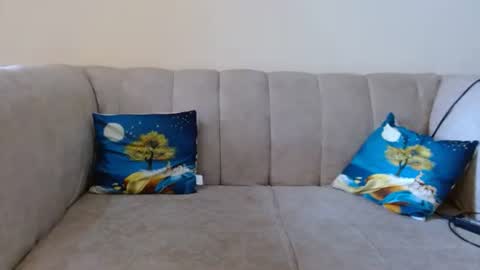 Snapshot of luckyawesome chatting on 02-03-25, 10:47 Crisiah online show from 02-03-25, 10:47