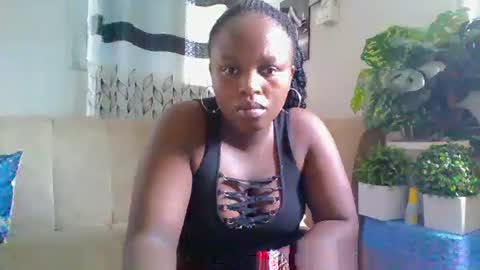 Snapshot of luckyawesome chatting on 10-16-25, 06:03 Crisiah online show from 10-16-25, 06:03