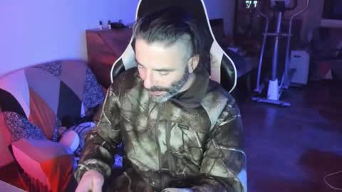 Snapshot of luckydrakex chatting on 02-10-26, 12:59 Lucky online show from 02-10-26, 12:59