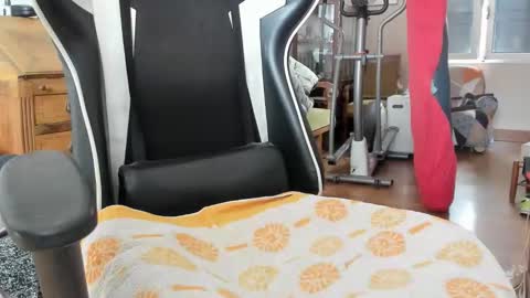 Snapshot of luckydrakex chatting on 02-17-26, 10:45 Lucky online show from 02-17-26, 10:45