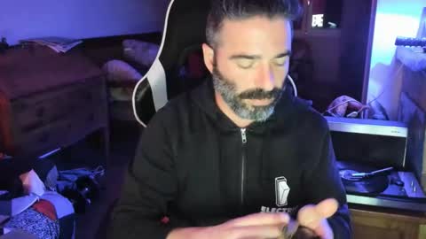 Snapshot of luckydrakex chatting on 02-25-26, 07:56 Lucky online show from 02-25-26, 07:56