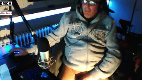        call me  Stefan online show from 12-24-24, 06:06