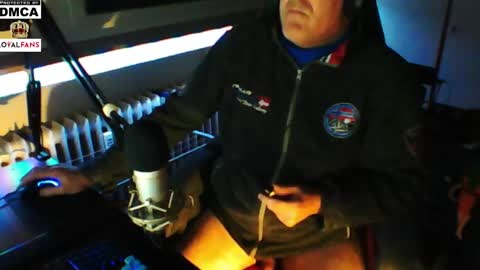        call me  Stefan online show from 02-01-25, 01:12