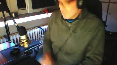        call me  Stefan online show from 04-18-26, 06:56