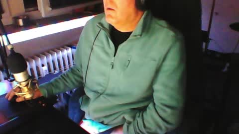Snapshot of luckyfreak1 chatting on 04-30-26, 10:36 call me Stefan online show from 04-30-26, 10:36