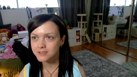 Snapshot of luckyjadestone chatting on 05-08-26, 12:05 Jade online show from 05-08-26, 12:05