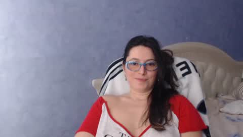 luckylinda23 online show from 03-04-25, 07:01