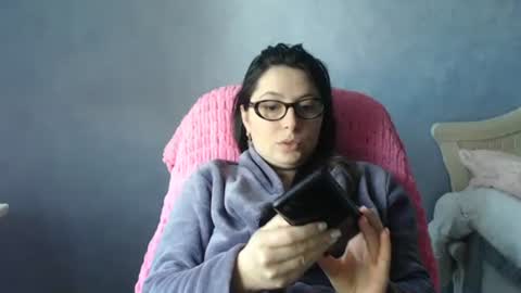 luckylinda23 online show from 04-17-26, 10:29