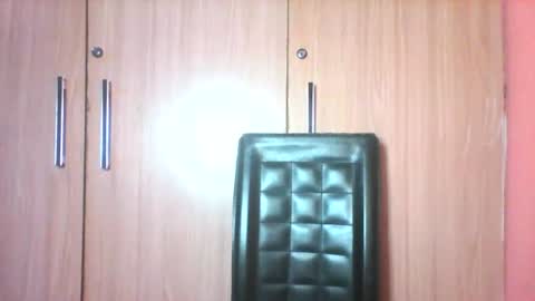 Snapshot of luckymadequeen chatting on 07-14-26, 02:05 Gloria online show from 07-14-26, 02:05