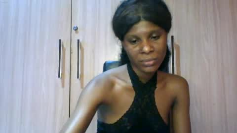 Snapshot of luckymadequeen chatting on 07-18-26, 11:41 Gloria online show from 07-18-26, 11:41