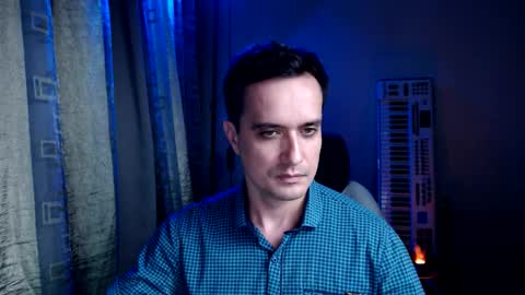 Snapshot of luckyman10000000 chatting on 11-09-25, 12:47 luckyman10000000 online show from 11-09-25, 12:47