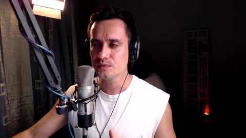 Snapshot of luckyman10000000 chatting on 11-13-25, 02:27 luckyman10000000 online show from 11-13-25, 02:27