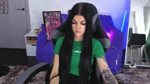 Monika online show from 11-22-25, 08:13