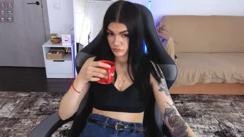 Monika online show from 03-26-26, 09:37