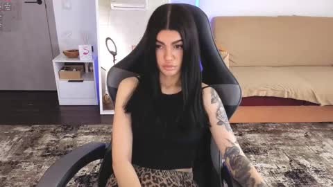 Monika online show from 03-31-26, 06:36