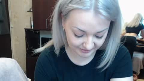 Snapshot of luckyshotgirl chatting on 04-28-26, 12:43 LuckyShot online show from 04-28-26, 12:43