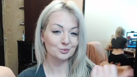 Snapshot of luckyshotgirl chatting on 05-16-26, 06:17 LuckyShot online show from 05-16-26, 06:17