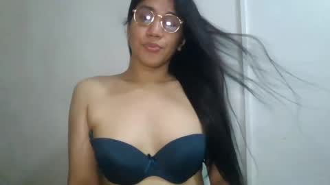 Snapshot of luckyts_cumx chatting on 05-20-26, 12:11 luckyts_cumx online show from 05-20-26, 12:11
