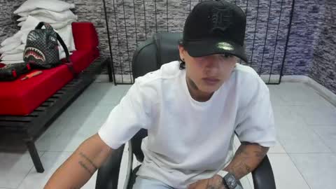 Snapshot of luckyy_boy_ chatting on 04-21-26, 10:45 Lucky online show from 04-21-26, 10:45