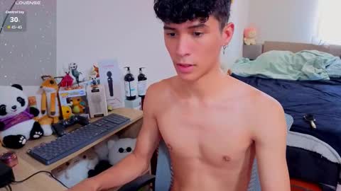 Lu Independent Model online show from 11-10-25, 08:30