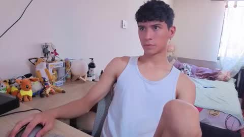 Snapshot of luclawthorne chatting on 02-09-26, 03:27 Lu Independent Model online show from 02-09-26, 03:27