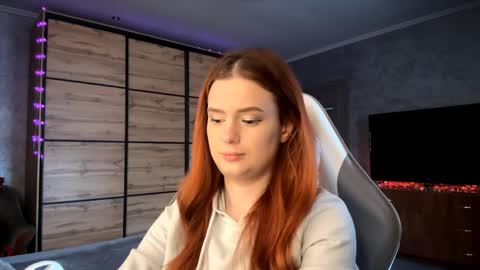 EmmaEmbers online show from 04-10-26, 03:06