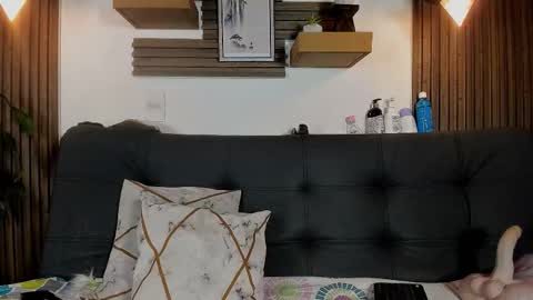 Lucy online show from 03-25-26, 02:39