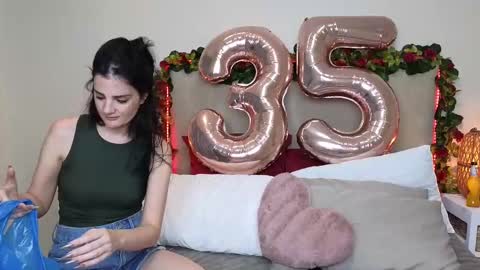 Lucy online show from 02-18-25, 09:09