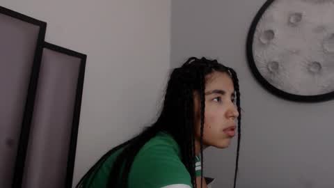 Snapshot of lucy__23 chatting on 12-05-25, 05:27 online show from 12-05-25, 05:27