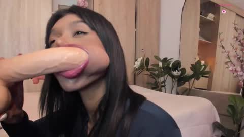 Paula           online show from 10-01-25, 01:00