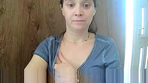 Snapshot of lucy_angel5 chatting on 02-11-25, 08:05 Lucy online show from 02-11-25, 08:05