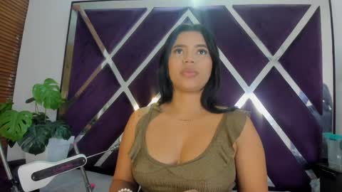 Lucia  online show from 05-27-26, 02:14