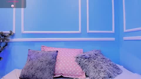 Snapshot of lucy_canel chatting on 09-25-25, 11:08 lucy_canel online show from 09-25-25, 11:08