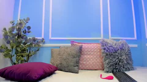 Snapshot of lucy_canel chatting on 10-04-25, 07:01 lucy_canel online show from 10-04-25, 07:01