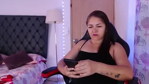 Snapshot of lucy_chanel chatting on 01-04-25, 02:46 lucy online show from 01-04-25, 02:46