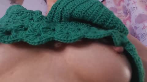 Snapshot of lucy_chanel chatting on 02-01-25, 04:14 lucy online show from 02-01-25, 04:14