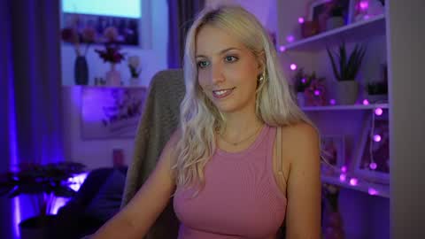 Cutie Lucy online show from 07-24-26, 06:17