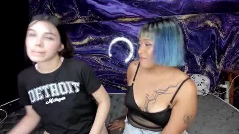 lucy_doll69 online show from 03-21-26, 12:37