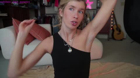 Lucy. online show from 01-12-25, 10:01