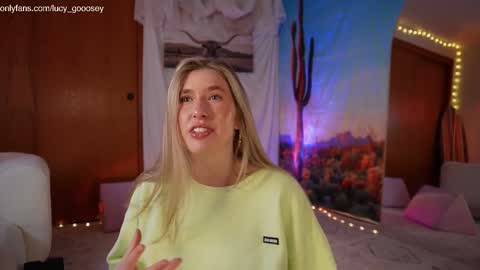 Lucy. online show from 09-26-25, 12:47