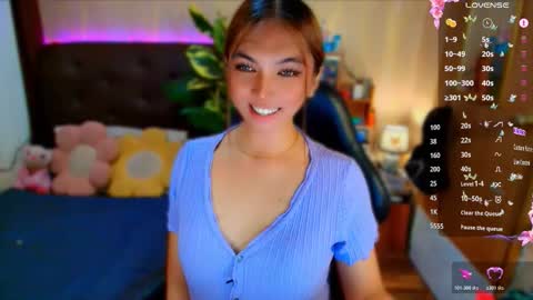 Snapshot of lucy_gray29 chatting on 11-15-25, 07:27 Lucy online show from 11-15-25, 07:27