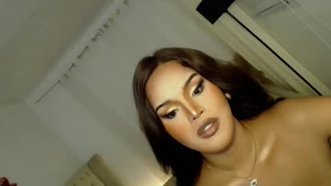    MONA    online show from 03-07-25, 09:40