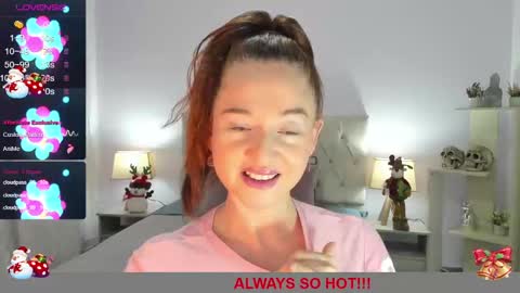 Snapshot of lucy_hot77 chatting on 12-15-24, 07:31 Lucia online show from 12-15-24, 07:31