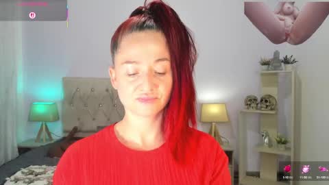 Snapshot of lucy_hot77 chatting on 09-25-25, 09:51 Lucia online show from 09-25-25, 09:51