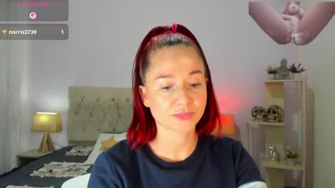 Snapshot of lucy_hot77 chatting on 10-01-25, 09:43 Lucia online show from 10-01-25, 09:43