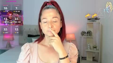 Snapshot of lucy_hot77 chatting on 10-18-25, 10:32 Lucia online show from 10-18-25, 10:32