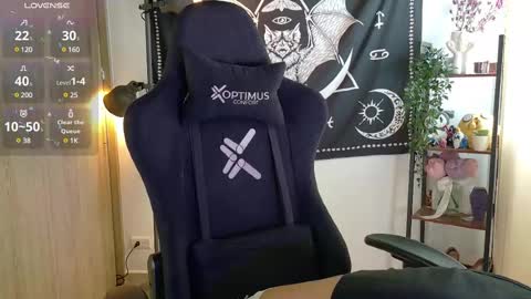 Snapshot of lucy_meoww chatting on 02-10-25, 06:24 lucy meoww online show from 02-10-25, 06:24